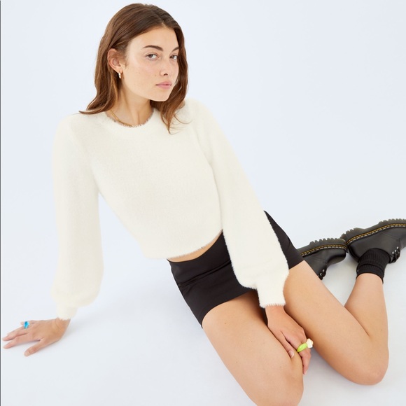 Aritzia Sunday Best Kitten Sweater - Picture 1 of 6